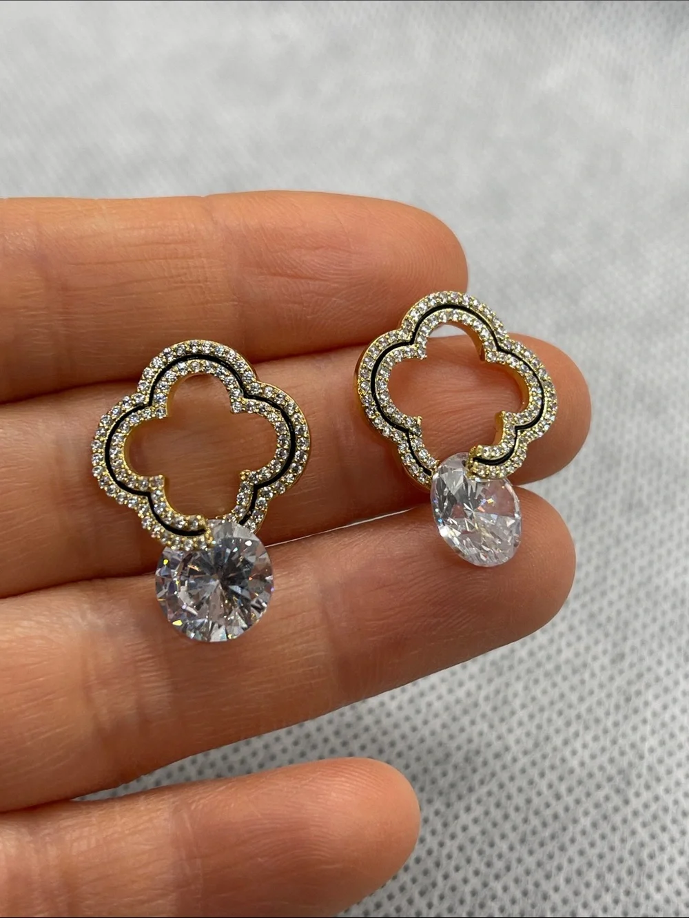 Silver Crystal Earrings s95 post
